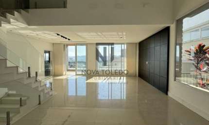 Casa em Condomínio - Residencial Jaguary - Urbanova - 4 Dormitórios - 450m².
