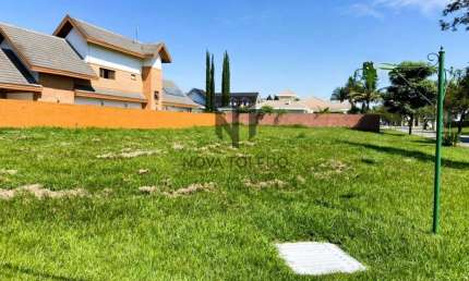 TERRENO PLANO DE ESQUINA COM 1.000,00 METROS QUADRADOS NA MELHOR LOCALIZAÇÃO DO CONDOMÍNIO MIRANTE DO VALE - JACAREÍ