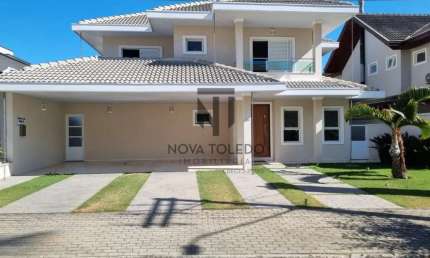 EXCELENTE SOBRADO Á VENDA  - 337,60 CONSTRUÇÃO - 4 SUÍTES - RESIDENCIAL JAGUARY - URBANOVA
