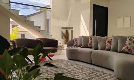 Casa/Condomínio - Residencial - No bairro Urbanova - Altos da Serra I
