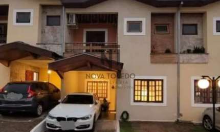 SOBRADO EM CONDOMINIO FECHADO Á VENDA - 140m² - 3 DORMITÓRIOS 1 SUÍTE - JARDIM DAS INDUSTRIAS - SJC