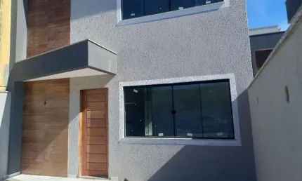 Casa com 3 quartos à venda na Rua Frei Galvão, Village Rio das Ostras, Rio das Ostras, 105 m2 por R$ 450.000