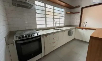 Vende casa com tres dormitorios duas vagas de garagem no jardim Adelaide - Hortolandia