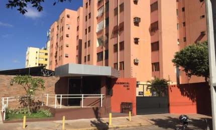 Residencial Rubi de 3 quartos para locação com elevador