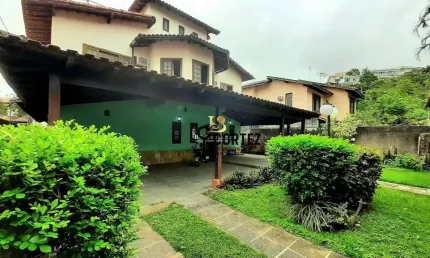 Casa com 5 dormitórios à venda, 300 m² por R$ 1.900.000 - Camboinhas - Niterói/RJ