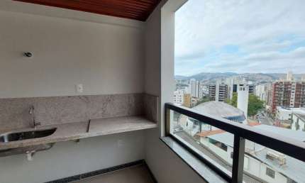 Apartamento com 2 quartos com varanda gourmet, elevador  por R$ 409.000,00 - Santa Helena - Juiz de Fora/MG