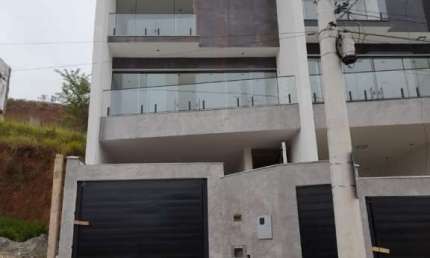 Casa com 3 dormitórios à venda, 195 m² por R$ 550.000,00 - Francisco Bernardino - Juiz de Fora/MG