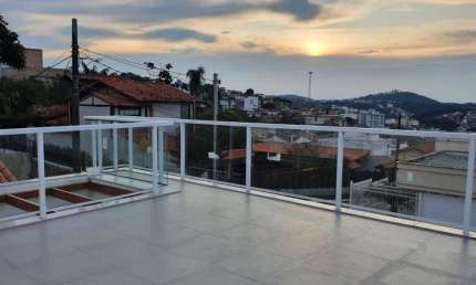 Casa com 3 dormitórios à venda, 350 m² por R$ 1.320.000,00 - São Pedro - Juiz de Fora/MG