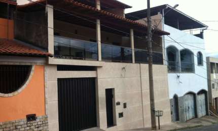 Casa com 4 quartos à venda na Rua Arthur Ângelo Petrato, Bairu, Juiz de Fora