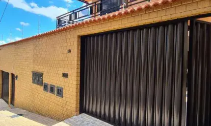 Casa com 3 quartos à venda na Rua General Mário Xavier, Jardim das Laranjeiras, Juiz de Fora