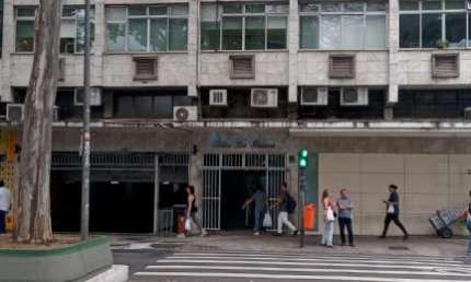 Vaga de garagem a venda no Edifício  Solar do Rio Branco