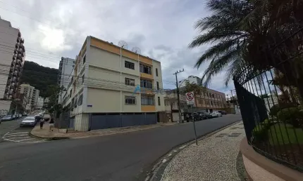 Apartamento de 2 quartos com garagem no melhor ponto do Santa helena