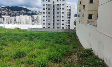 Terreno à venda na Rua Catulo Breviglieri, Santa Catarina, Juiz de Fora