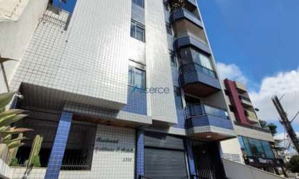 Cobertura duplex  com elevador e 02 vagas de garagem na Avenida Barão do Rio Branco