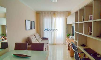 Apartamento de 02 quartos com 01 suíte e garagem no Bairu.