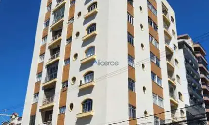 Imóvel em local nobre, plano e a poucos metros do coração da cidade de juiz de fora!