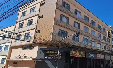 Apartamento de 3 quartos com garagem próximo ao centro