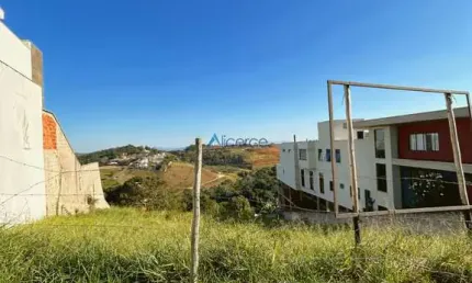 Terreno à venda na Rua Doutor Nelson Lougon Borges de Mattos, Novo Horizonte, Juiz de Fora