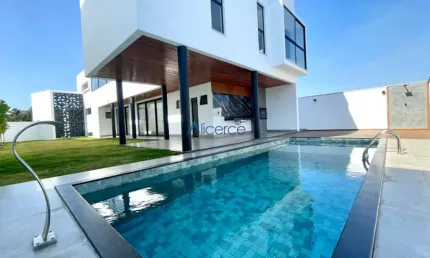 Casa de 04 suítes com fino acabamento , 400m², Valor 2.100.000,00