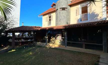Casa com 4 quartos à venda na Rua Waldemar Bracher, São Pedro, Juiz de Fora