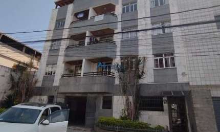 Cobertura de 4 quartos, 2 vagas no Morro da Glória!