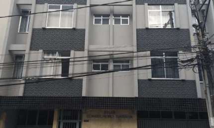 Apartamento de 2 quartos no Paineiras, de fácil acesso para UFJF.