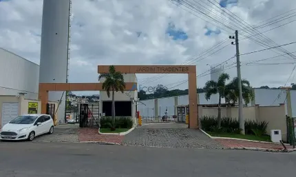 Apartamento 2 quartos com garagem e lazer com piscina  no São Pedro
