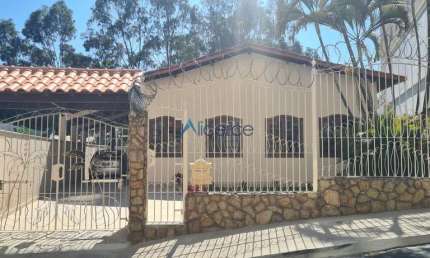 Linda Casa Linear, próximo ao Independência shopping!