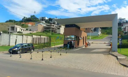 Terreno à venda na Rua Octávio Malvaccini, São Pedro, Juiz de Fora