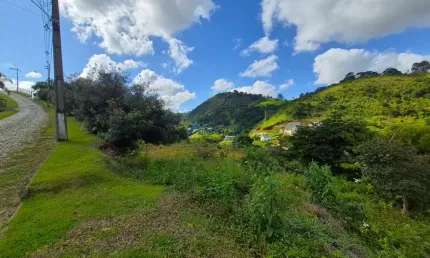 Terreno medindo 3.012,00 m²  no condomínio villagio da serra ii- salvaterra