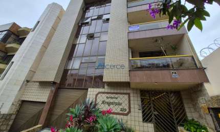 Excelente apartamento de 03 quartos, 03 vagas de garagem e elevador no Bom Pastor.