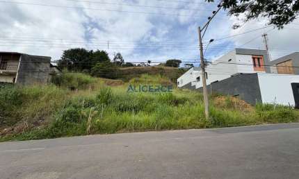 Terreno à venda na Rua Florianópolis, Parque Jardim da Serra, Juiz de Fora