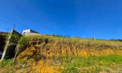 Terreno medindo 392,75 m²- no Condomínio Alto Sereno em Matias Barbosa