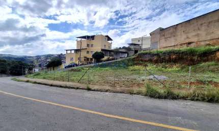 Terreno à venda na Rua Energina Ernesto Guilherme, Lourdes, Juiz de Fora