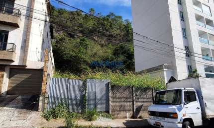 Terreno à venda na Rua Francisco Vaz de Magalhães, Cascatinha, Juiz de Fora