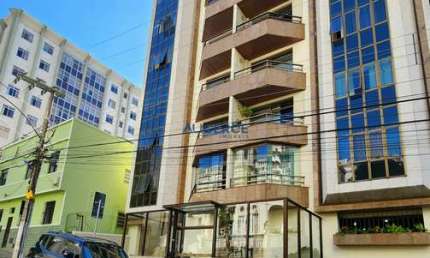 Apartamento 3 quartos com garagem região nobre de JF!