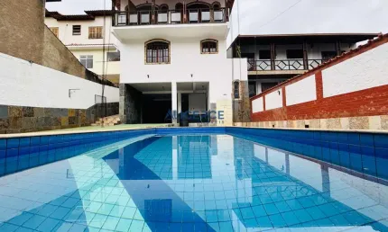 Casa com 05 qaurtos , 01 Suíte, 05 vagas à venda, 276m²- valor 1.350.000,00