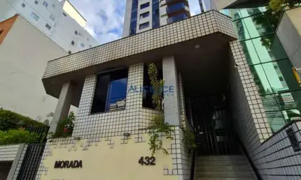 Apartamento com 03 quartos, suíte, elevador e garagem no Centro