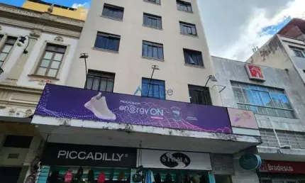 Sala comercial para alugar na Rua Batista de Oliveira, Centro, Juiz de Fora