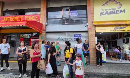 Ponto comercial para alugar na Avenida Getúlio Vargas, Centro, Juiz de Fora