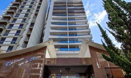 Apartamento com 3 quartos para alugar na Rua Batista de Oliveira, Centro, Juiz de Fora