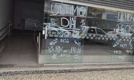 Ponto comercial para alugar na Rua Santa Rita, Centro, Juiz de Fora