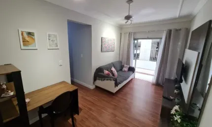 Lindo apartamento a poucos metros do mar! Próximo da roda gigante