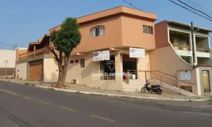 Casa com 3 dormitórios à venda, 273 m² por R$ 750.000,00 - Cruz das Almas - Itu/SP