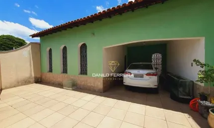 Casa com 3 dormitórios à venda, 250 m² por R$ 930.000,00 - Brasil - Itu/SP