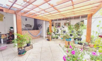 Casa com 3 dormitórios à venda, 239 m² por R$ 800.000,00 - São Luiz - Itu/SP