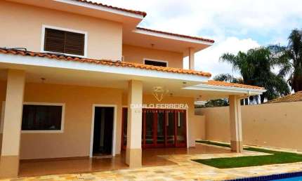 Casa Espetacular de 5 Suítes no Condomínio Flora Ville em Boituva, SP