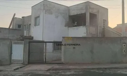 Casa com 5 dormitórios à venda, 160 m² por R$ 488.000 - Vila dos Eucaliptos - Salto/SP