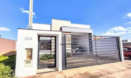 Casa com 3 dormitórios à venda, 119 m² por R$ 600.000 - Vila dos Eucaliptos - Salto/SP