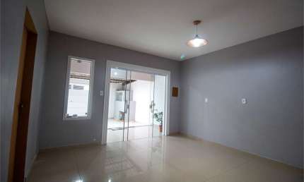 Casa térrea com 4 quartos à venda em Nova Mairinque - SP